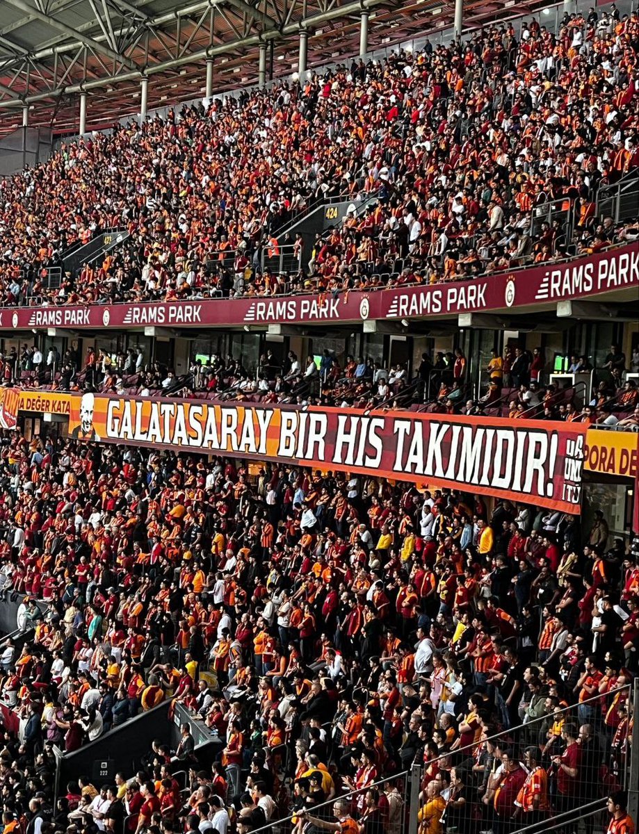 GALATASARAY BİR HİS TAKIMIDIR!

KUDURMAYA DEVAM MI WHATSAPPCILAR?😎

ŞEN OLA CİMBOM ŞEN OLA!🙌

İYİ GECELER #Galatasaray Ailesi!

İYİKİ GALATASARAYLIYIM 💛❤️🦁

#Galatasaray , #UltrAslan , #Ziyech , #YusufDemir , #DavinsonSanchez