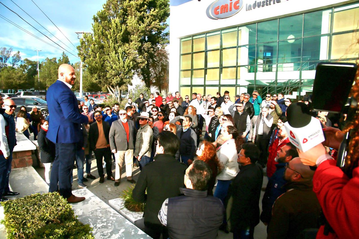 dionelsena's tweet photo. Oscar Orozco busca la presidencia de la @CmicDurango empresarios agremiados a dicha cámara respaldaron su postulación… De lo cual quedó constancia al momento de su registro, por lo que bien valdría la pena darle seguimiento para conocer sus propuestas y por que le iría mejor a ese gremio bajo su directriz. 
#Durango
