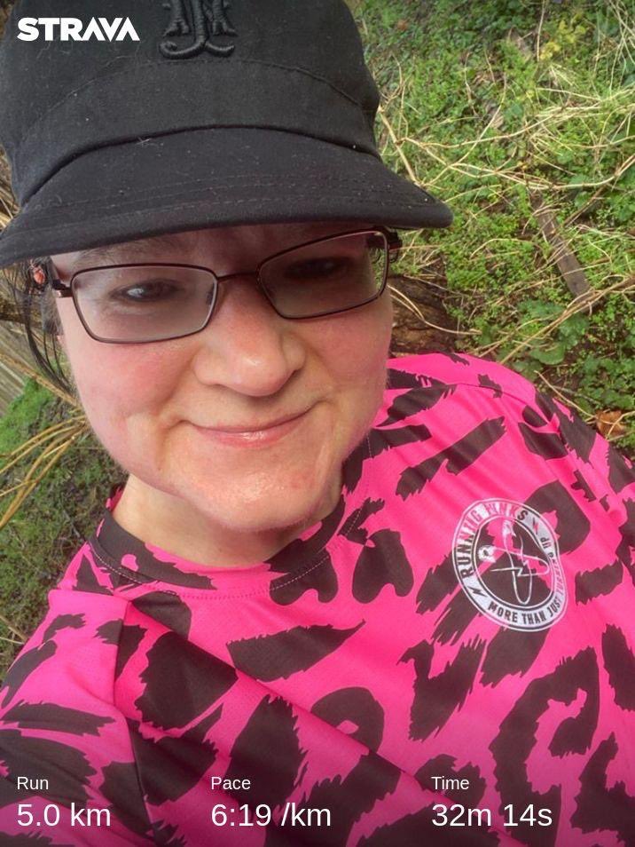 katermaus11's tweet photo. Hiya @runningpunks, 
First the Plague, now the Flood. Thankfully I am a wretched Heathen, else I‘d be really scared by now. 
Half soggy, half sunny 5k to reach my Runstreak Day #600. 🖤🤟

🎧#Discog homework: Mastodon - Leviathan but I prefer the Remission artwork. 💀🖤 https://t.co/qHT3yalLl9