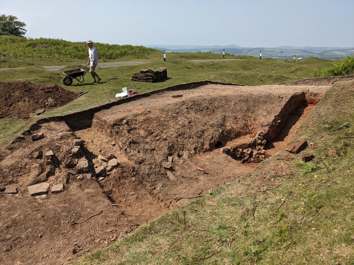 Volunteers explored an archaeological trench over part of a lime kiln adjacent to Nordy Bank, Clee Liberty. Take a look at the full report here: bit.ly/LimeKilnReport #archaeology #shropshire #commonland #heritagework