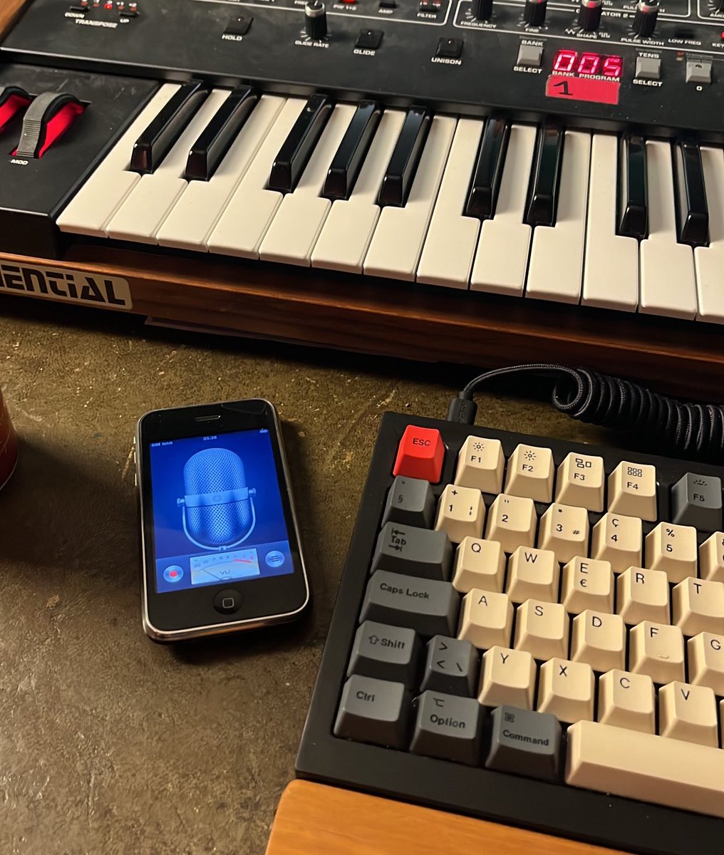 does this qualify as a vintage mic already?