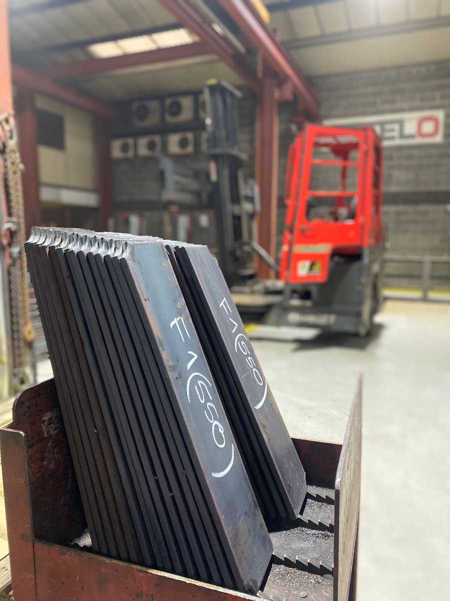 Projects stacking up 📚

Get ahead start on your projects and order today!

📧 Sales@steelo.co.uk
📞 0208 569 8144

#WEARESTEELO