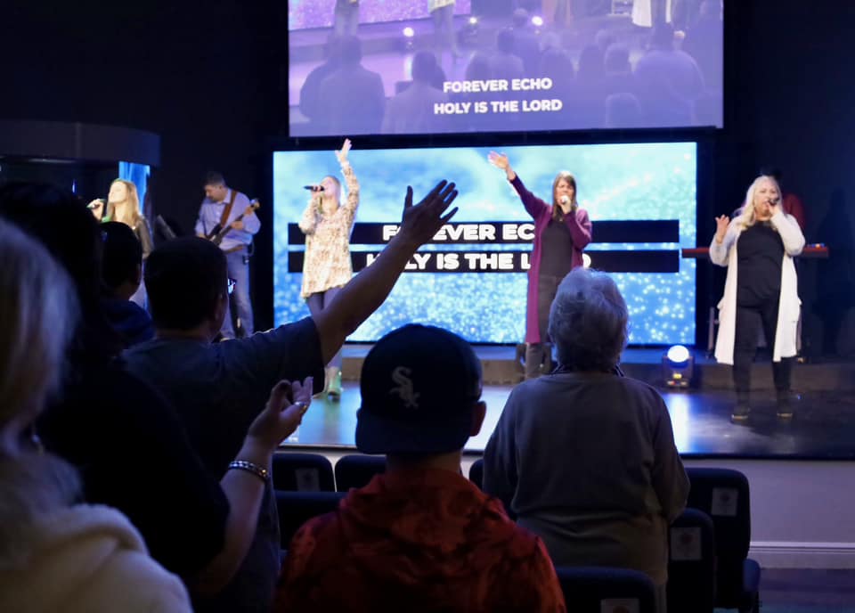 mycollectivech's tweet photo. Collective Night of Worship &amp; Prayer tonight at 6:30pm!  
"Sing to the Lord, praise His name; proclaim His salvation day after day."- Psalm 96:2- https://t.co/JsOhOstouc https://t.co/vDOz0oTH88