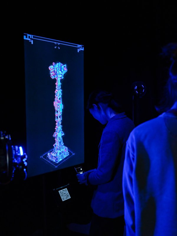 xrmust's tweet photo. "XR is the combination of theater, fine arts, and video game culture, it takes from all the other art fields and puts them together in a new medium." @CalinSegal x Codin Segal (In-Dialog Collective) #RealitiesInTransition
EN https://t.co/R4IHcNsQWl
FR https://t.co/nOtacMWxx5 https://t.co/tDW3HG404Y