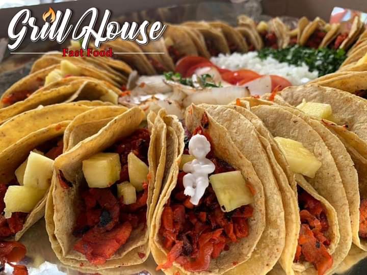 Cerremos las fiestas decembrinas con una deliciosa #RoscaDeTacos 
Tenemos los siguientes tamaños 

1.- Rosca de 30 tacos  $540
2.- Rosca de 50 tacos  $850
3.- Rosca de 60 Tacos $1000
📱Aparta tu rosca al sig. Número de WhatsApp📱 ☎️5540780565☎️

Zona de entrega Cuautitlán Izcalli