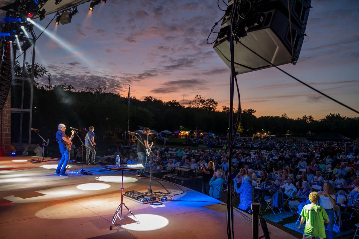 📸 Photo of the day: <a href="/littleriverband/">Little River Band</a> at Simsbury Meadows | June 2023

🎶 What’s your favorite LRB song? Tell us below!

Photo by: #CaptureVisualMarketing

#simsburymeadows #simsburyct #throwback #livemusic #community #supportlocal #nonprofit #connecticutnonprofit