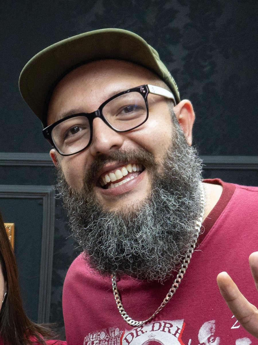 Os valentes influenciadores vazaram. Será que tá passando sinal de Wi-Fi?