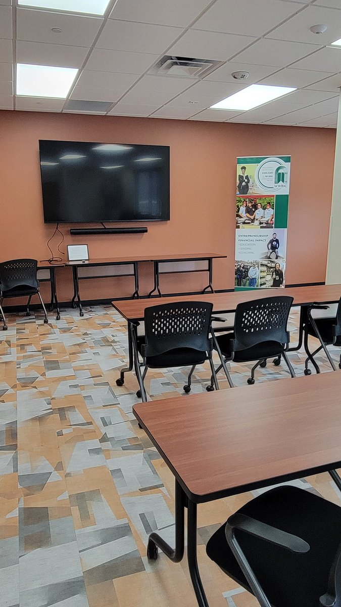 dane_buy's tweet photo. Today our Executive Director Paula Severson made stops at some area members.  She started at Delta Beer Lab and then stopped at Rutabaga Paddlesports at on Rimrock Rd.  Lastly she met with the team at WWBIC Southcentral Office at their new location in the HUB. https://t.co/Qv8QunJOc1