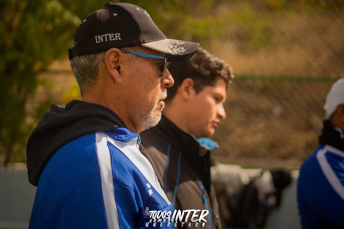 fcinterqro's tweet photo. 𝑨 𝒕𝒐𝒑𝒆 𝒆𝒏 𝒍𝒂 𝒄𝒂𝒑𝒊𝒕𝒂𝒍 𝒒𝒖𝒆𝒓𝒆𝒕𝒂𝒏𝒂 ⚫️🔵
@LigaTDP @LigaPremier_FMF 
#TodosSomosInter #TodosSomosQueretaro https://t.co/OWTZmptOBD