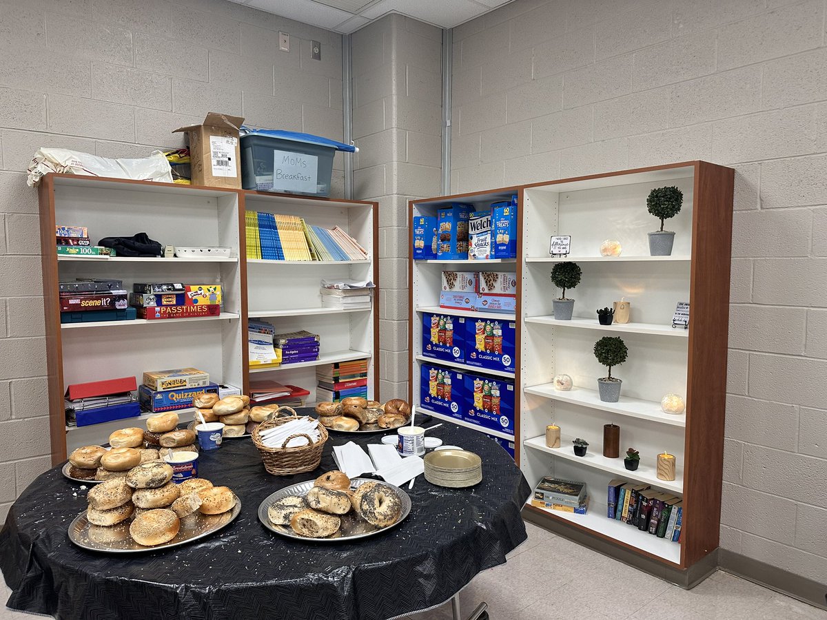 Sumit Bangia (@suptmotsd) on Twitter photo Thank you to our amazing MOMS PTO for their remodel of the staff lounge at MOMS. <a href="/mtolivemiddle/">Mt. Olive Middle School</a> Thank you to our amazing MOMS PTO for their remodel of the staff lounge at MOMS. <a href="/mtolivemiddle/">Mt. Olive Middle School</a>