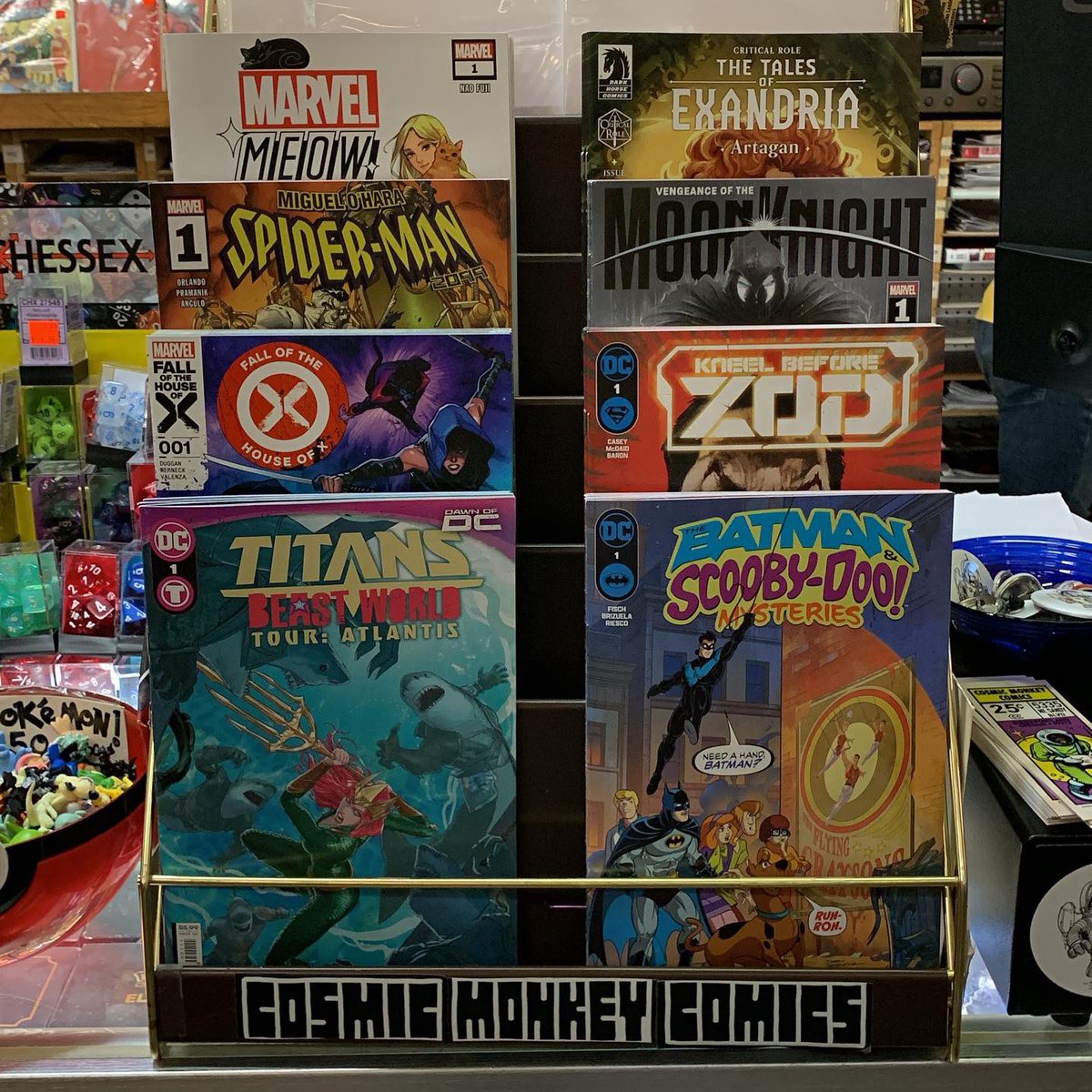 Here’s what we have featured this week. There will be more later today when our Diamond order arrives! #titansbeastworldtouratlantis #batmanscoobydoomysteries #fallofthehouseofx #kneelbeforezod #migueloharaspiderman2099 #vengeanceofthemoonknight #marvelmeow #criticalrole #ncbd