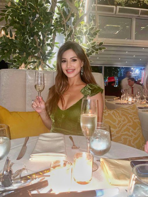 Happy New Year guys!! Hope you all had a great celebration 🍾 https://t.co/5C5aSts8L7