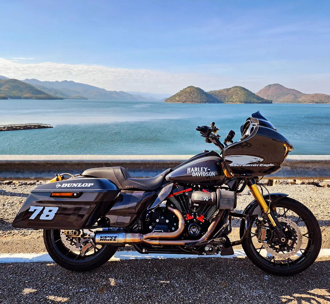 knfilters's tweet photo. Dreaming of the clear whether to cruise through! Maintain your bike through any season with K&N 👍
#harleydavidsonbagger #performancebaggers #knpowersports #baggerracing https://t.co/31bLAZOls3
