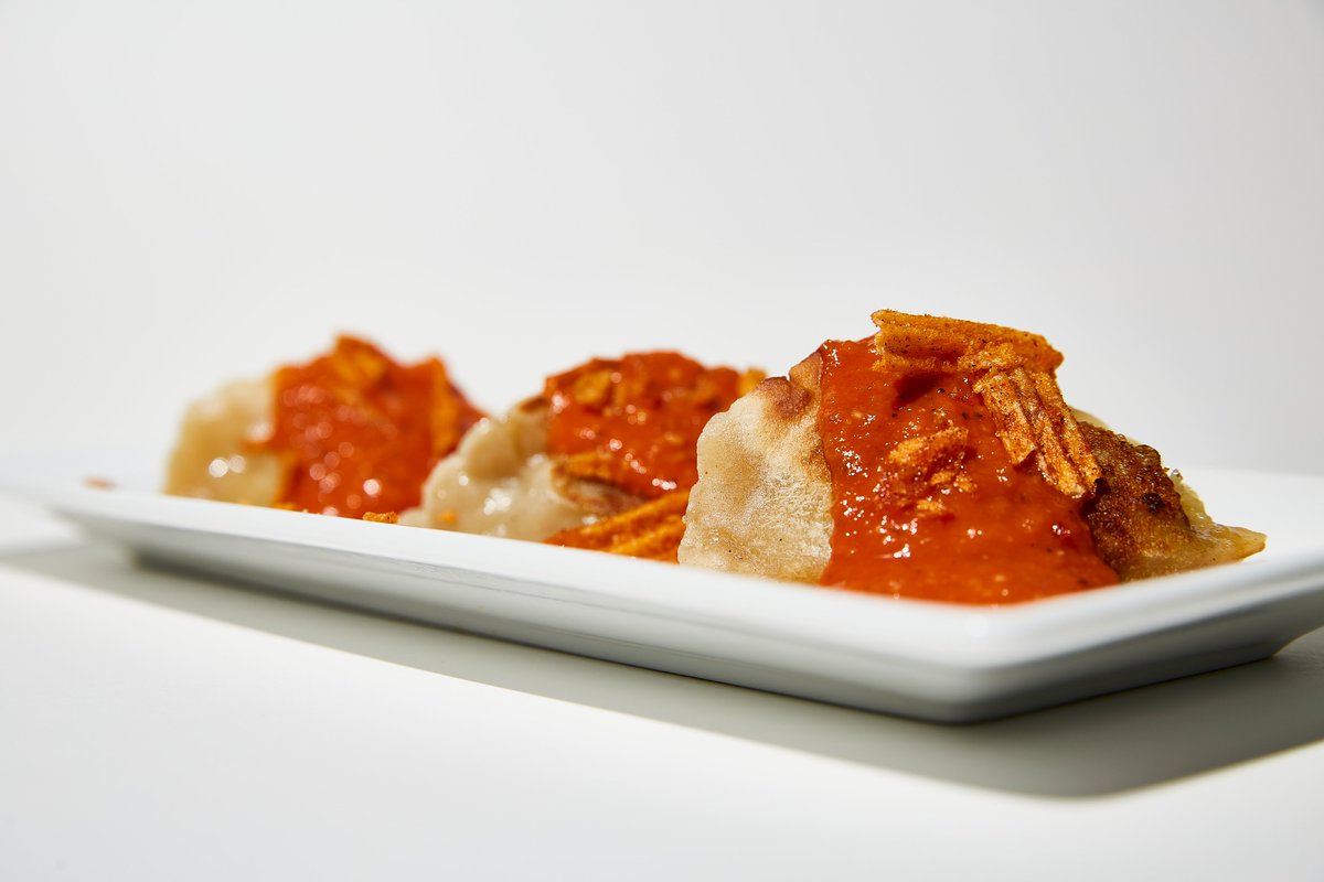 CrispyEdgeLLC's tweet photo. Crispy Edge Gourmet #Potstickers come in five delicious flavors!  Which flavor are you most excited to try?  Buffalo Chicken, Cheddar &amp; Beef, Chorizo Date,  Lemongrass Chicken, and Traditional. https://t.co/GM85kzOy9X