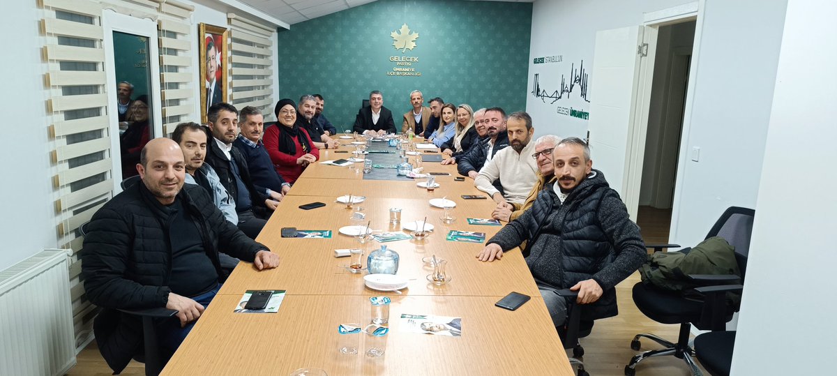 GelecekUmraniye's tweet photo. Haftalık olağan toplantımızı İlçe Başkanımız @esedatcakiroglu riyasetinde gerçekleştirdik.
Yerel seçimlerle ilgili istişarelerde bulunduk.
Türkiye’nin dünkü sorunlarının farkındayız, bugün yapılması gerekenleri biliyoruz. Geleceği inşa edecek donanım ve kararlılığa sahibiz. https://t.co/hsD1TmY5Hz