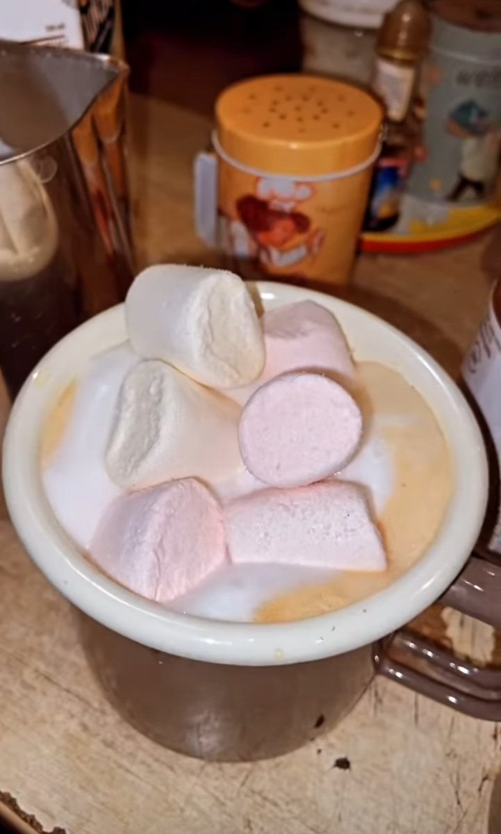 Сериозно, има ли некој што ова го пие и му е вкусно?