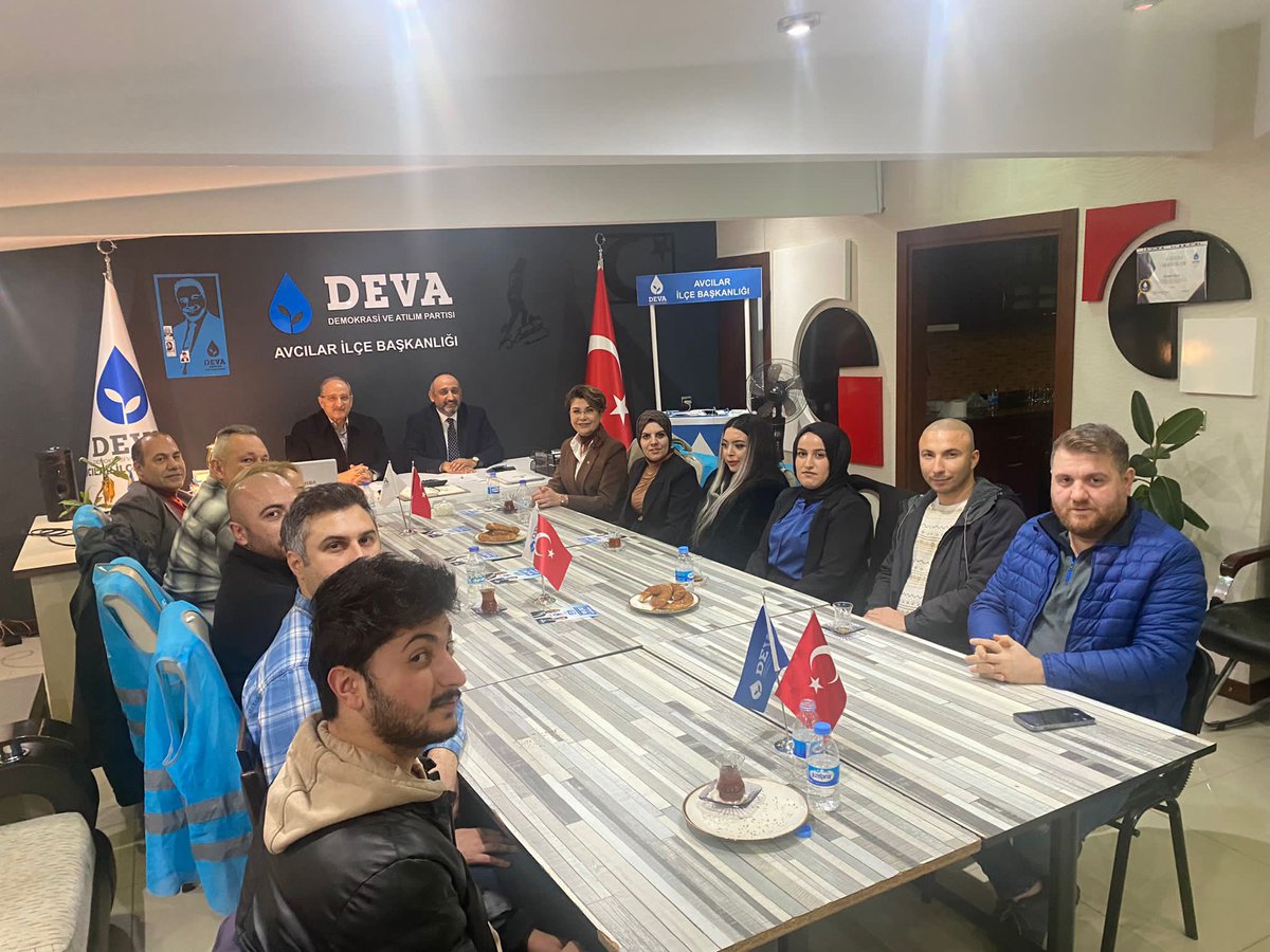 Bugün Avcılar İlçe Teşkilatımızın çalışmalarını değerlendirdik. İlgileri ve özverili çalışmalarından dolayı kendilerine teşekkür ederim.<a href="/devapartisi/">DEVA Partisi</a> <a href="/avcilardeva/">DEVA Partisi Avcılar</a>