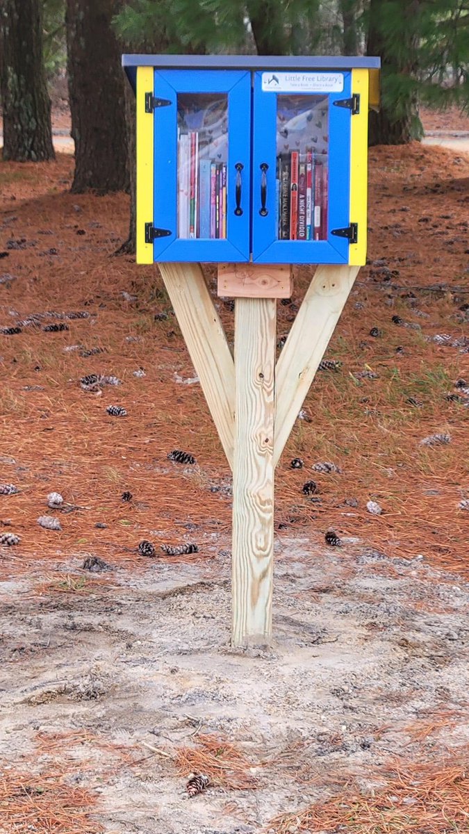 The MTES little free library Ella Rajcok built for the students. Extremely proud and honored to have had the opportunity to watch Ella grow into the incredible young woman she is. Even more amazed on how she continuously gives back and makes an impact wherever she goes. You rock!
