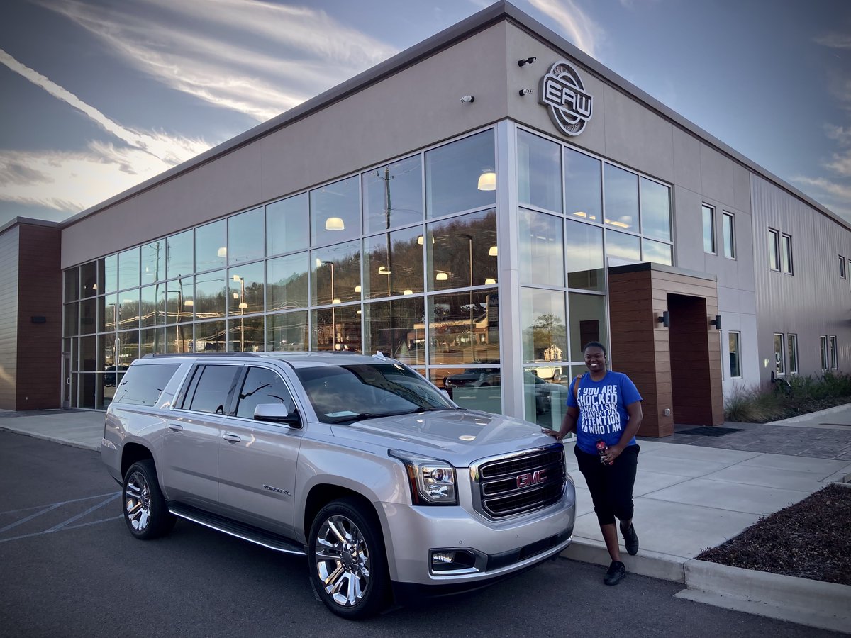 EAWCARS's tweet photo. Sold! Congratulations and thank you for your business. #eawcars #sold #exclusiveautowholesale https://t.co/5JKrk752Ew