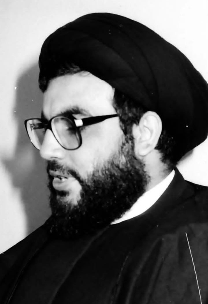 Rashaazein's tweet photo. أيُّ عصرٍ نحن عِشنا
يا هنا من عاشَ عصرَك .. https://t.co/OvSaxfm14W