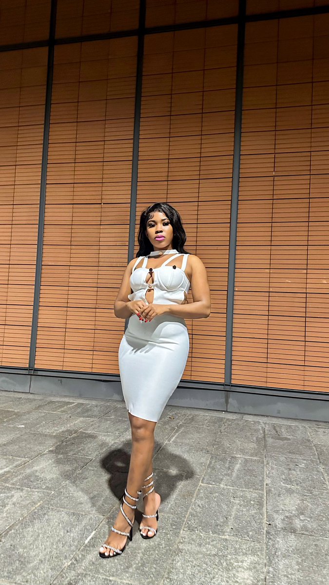 GirlShuga's tweet photo. Be classy and beautiful https://t.co/tG6WSBu2bC