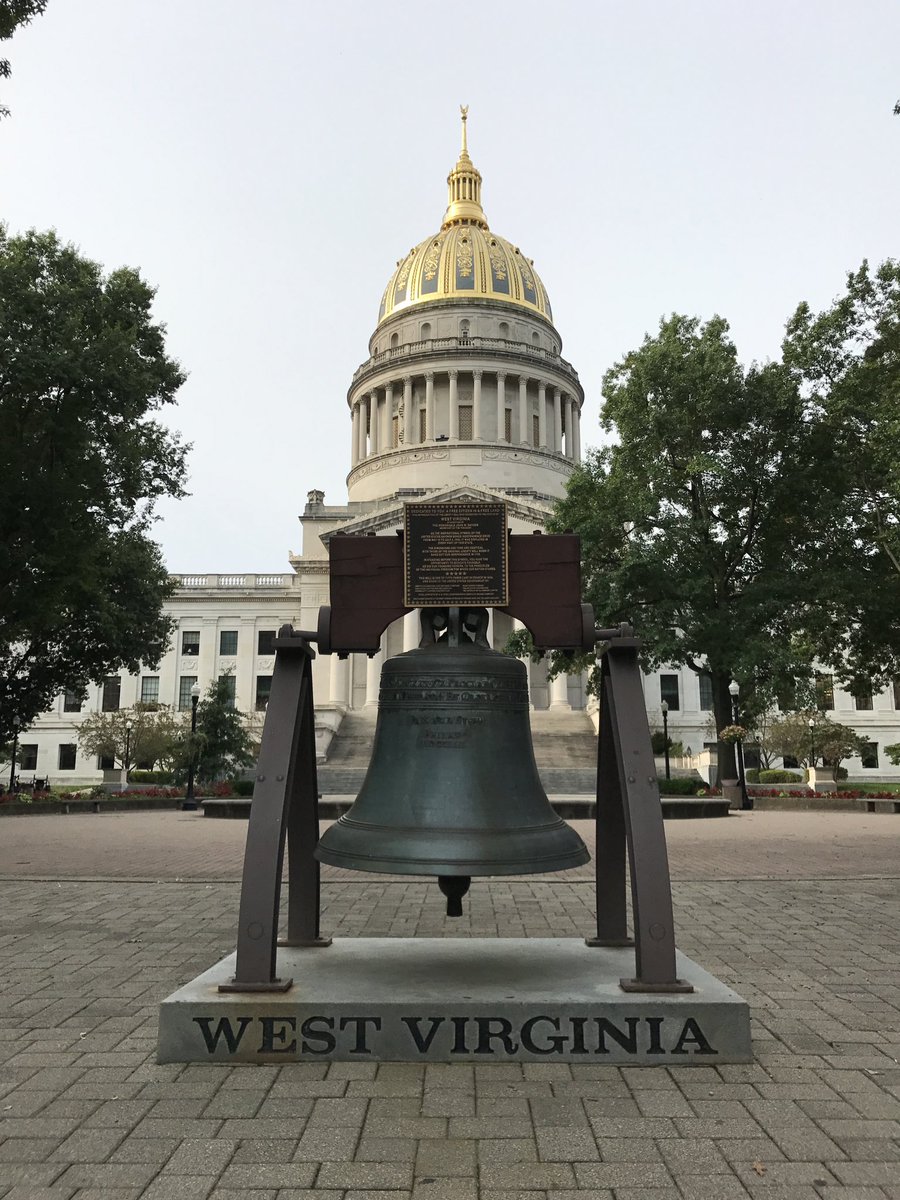 DelegateRiley's tweet photo. Thank you, LG!!! Significant investment today in WV. I am glad to be part of a team that’s helping companies create jobs and Choose WV #ChooseWV #WVForward https://t.co/2vZBac4TeP