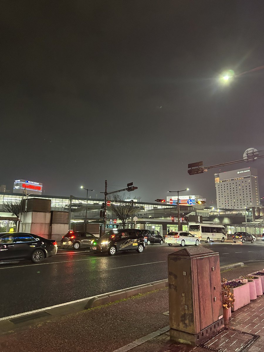 kouchinn_drum's tweet photo. 所用で岡山に帰ってきてます。
コロナ禍になってから初なので約5年ぶり。
色んなものが様変わりしてる。
ヨタマもちょっと太ってた。 https://t.co/YhjbcBXtgq