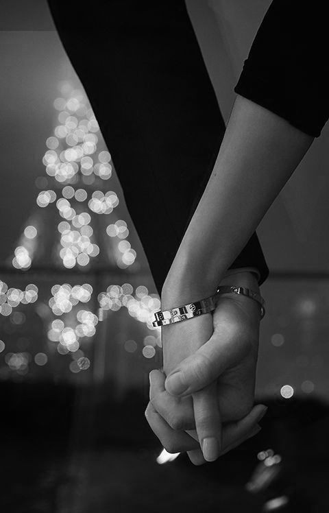 Dame tu mano, no pienso entrar sola al 2024 💋