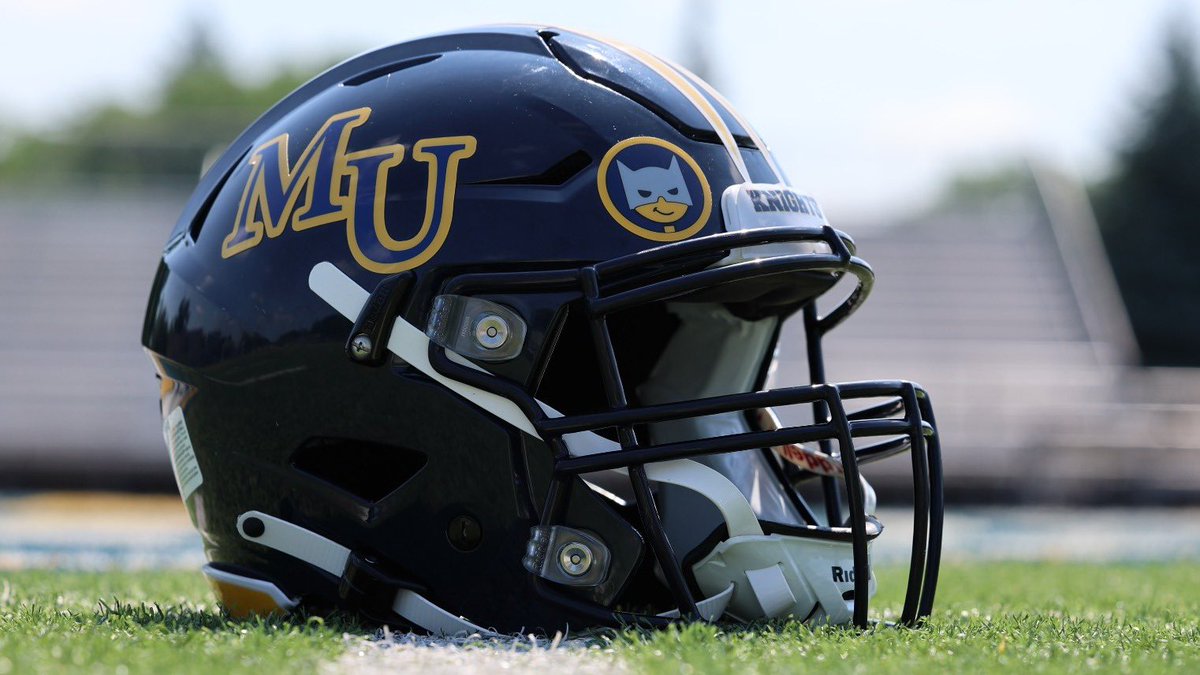 halbertaguirre1's tweet photo. I am blessed to say I have received another offer from Marian University. Thanks to all my coaches who’ve prepared me for the next level. @DCHawkFootball @stutsie06 thank you for the opportunity!! https://t.co/GZNXFtT8ip