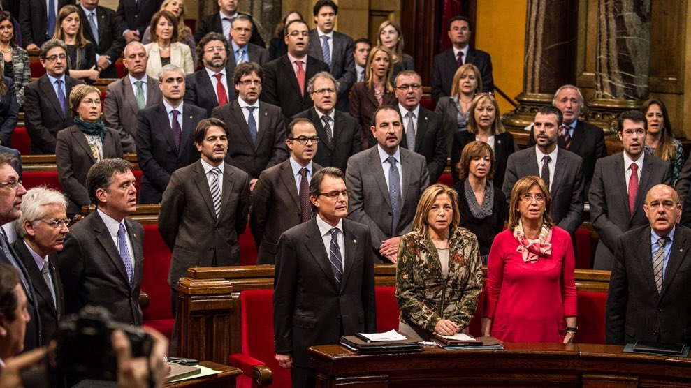 📌 Aquesta setmana, als #EspaisDeDiumenge, ens preguntem si hem de donar opció a nous actors polítics ⁉️ o hem de desmuntar el circ 🎪…

🗣️ <a href="/RogerMallola/">Roger Mallola</a>

Fes RT ♻️ i anota 📅 
👉 x.com/i/spaces/1vOxw…

🎙️ Debat - és un partit polític 🗳️  l’eina ⚙️ per fer la independència ?