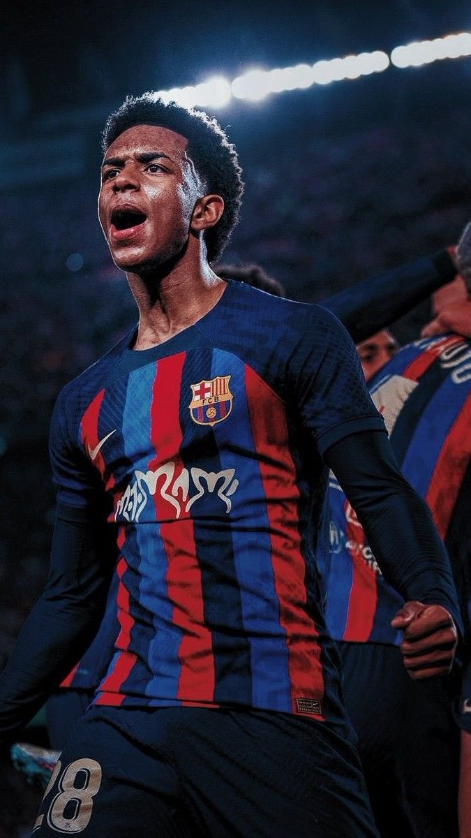 FCB_InvisibleB's tweet image. 🚨SHOUTOUTS🚨

Small accounts lets grow together📈
Like and comment to be added✅
Retweet so more people see!