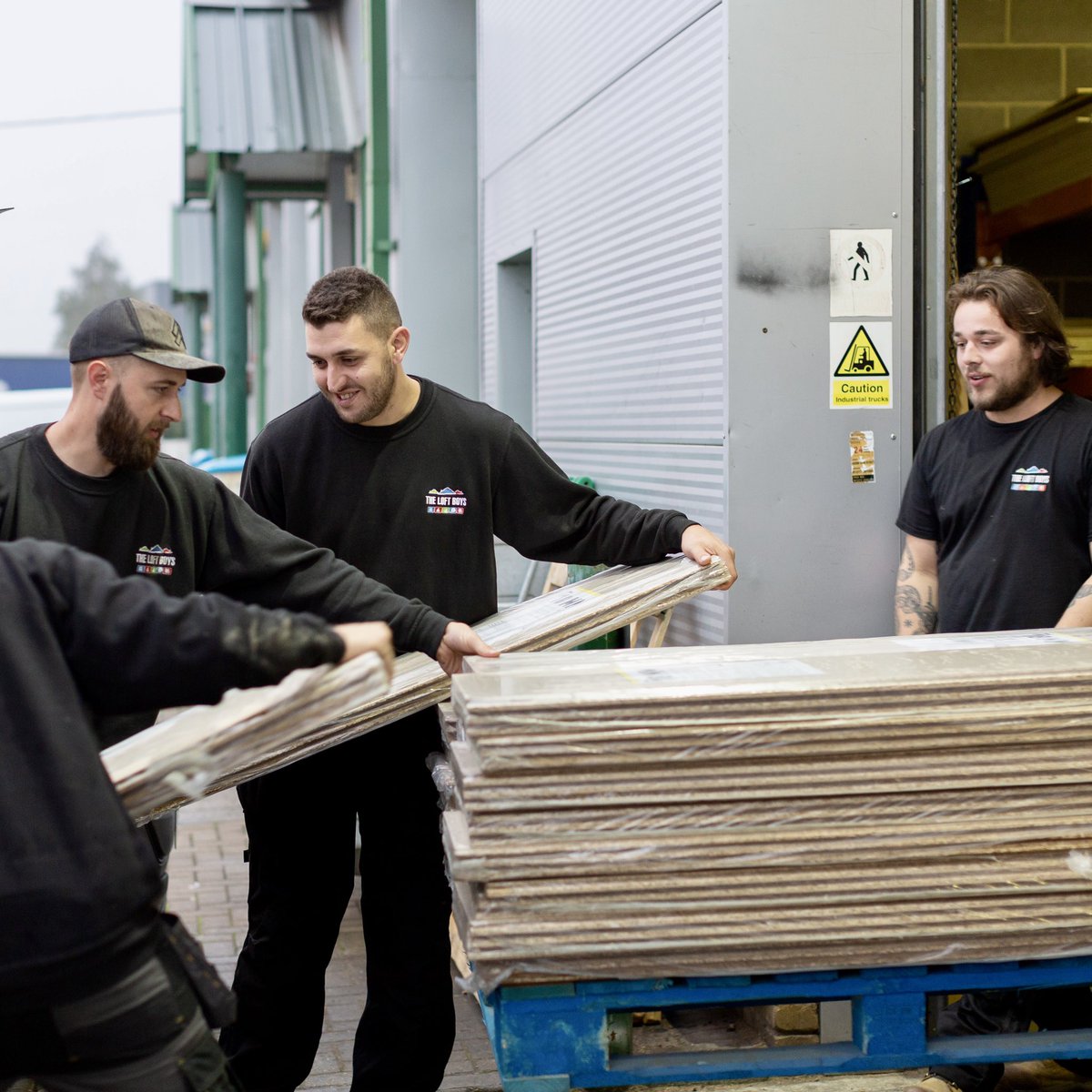 TheLoftBoys's tweet image. We're serious about our work, but never too serious to share a smile or crack a good joke! 😁Teamwork at its finest in 2024! 💪🏽

#TheLoftBoys #Loftstyle #Trustedtrader