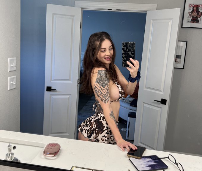 Riding for ya today 😜 https://t.co/lF4pkS9eU0