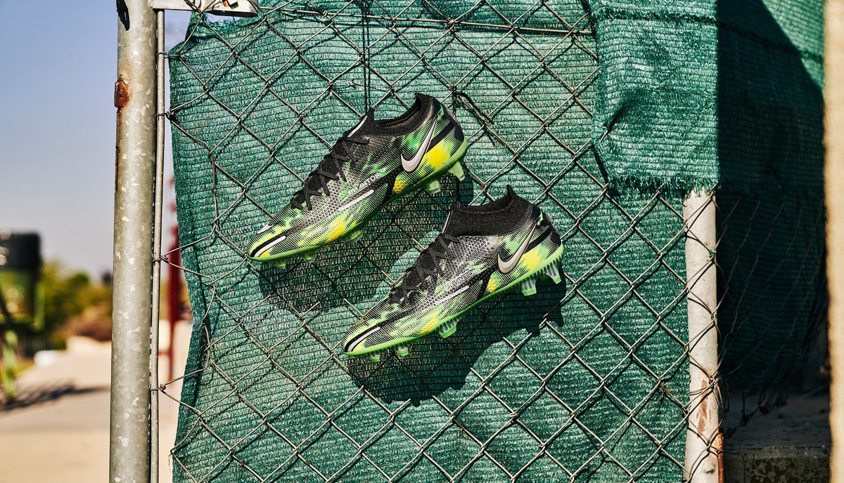 TheBootCycle's tweet photo. Nike Phantom GT II "Shockwave" ✔️🍃🔉

Step into the second half of the season with the Nike Phantom GT Il's!

A show-stopping colour-way, complemented by a fresh graphic inspired by shockwave patterns.

Winter vibes just got a stylish upgrade! ❄️👟

♻️#TheBootCycle https://t.co/fkuJLV7olT