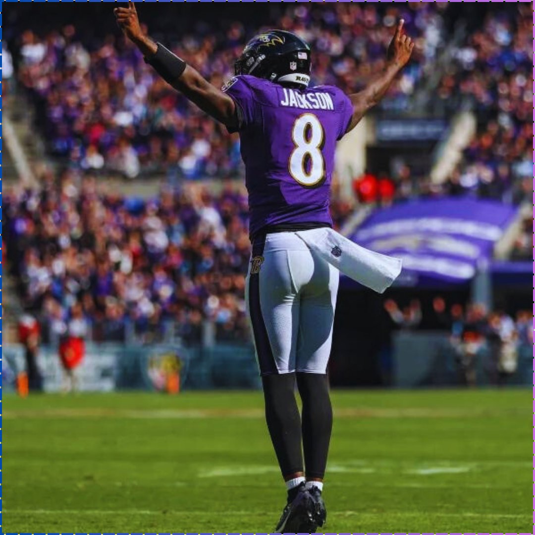 MySportsUpdate's tweet photo. Lamar Jackson's remarkable regular season is over:

• 307/457 (67%)
• 3,678 passing yards
• 821 rushing yards
• 29 total TDs
• 7 INTs
• 13-3 record
• AFC's No. 1 seed

He is the favorite to win MVP, which would be his second of his career. 🔥