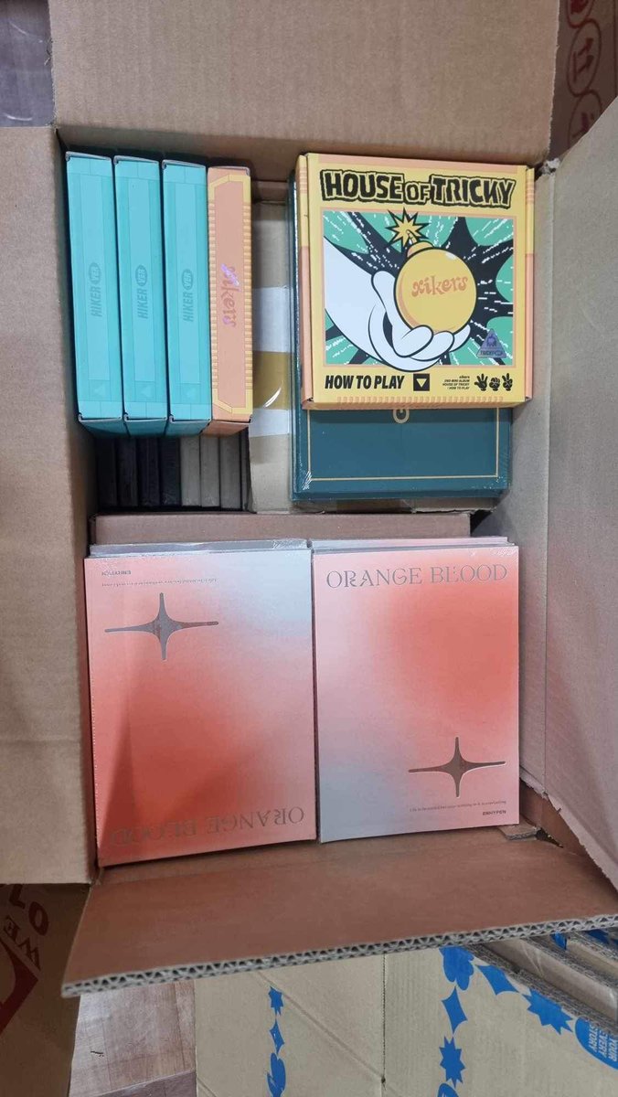 yoi_lifeu's tweet photo. #hanaskcartupdate #BOX8

ENHYPEN SG 2024
ENHYPEN LIGHTSTICK
SOME OB STANDARD VERSION
Sealed GOLDEN
Unsealed GOLDEN 
Unsealed XIKERS

It is now in transit to PH

Pick up: December 30
Loading: TBA
ETA: January 15 

Stay tuned for more updates! ^^ https://t.co/zmQKu3F3rd