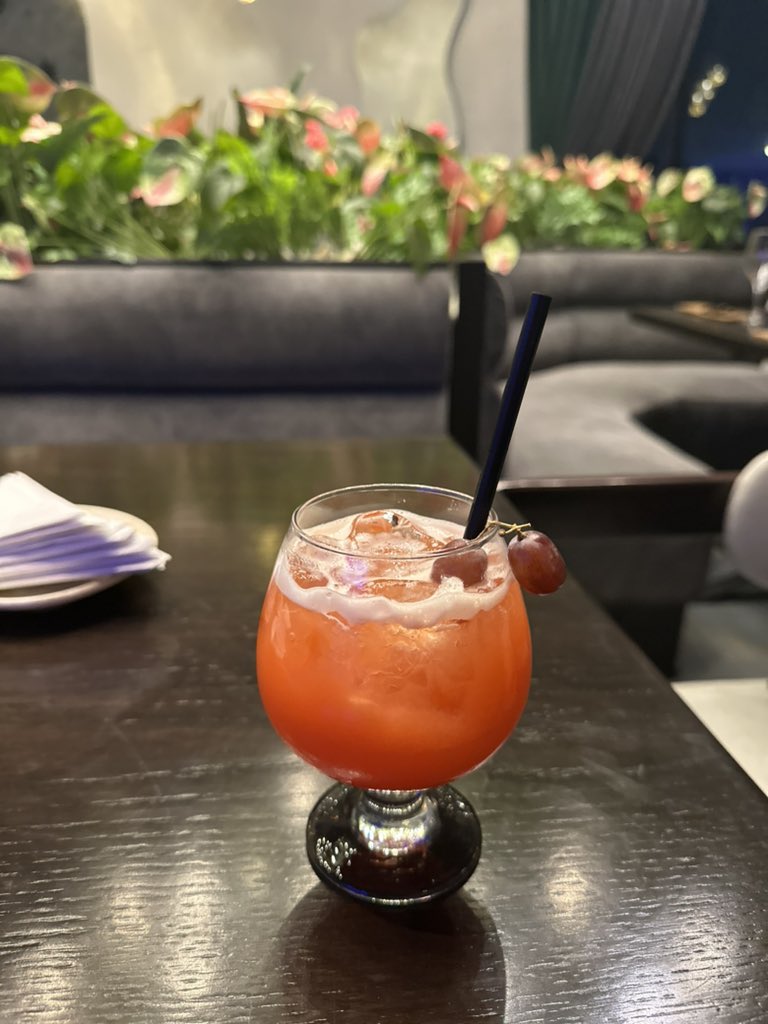 AweLagos's tweet photo. A gorgeous spot for dinner 🤩

 Smoked Chicken Penne Pasta🍝 from Paradis Lagos

🗺️ Westbrook Mall, beside Enyo Filling station, Lekki, Lagos, Nigeria 

💳 ₦₦ https://t.co/O3VBLfSkpT