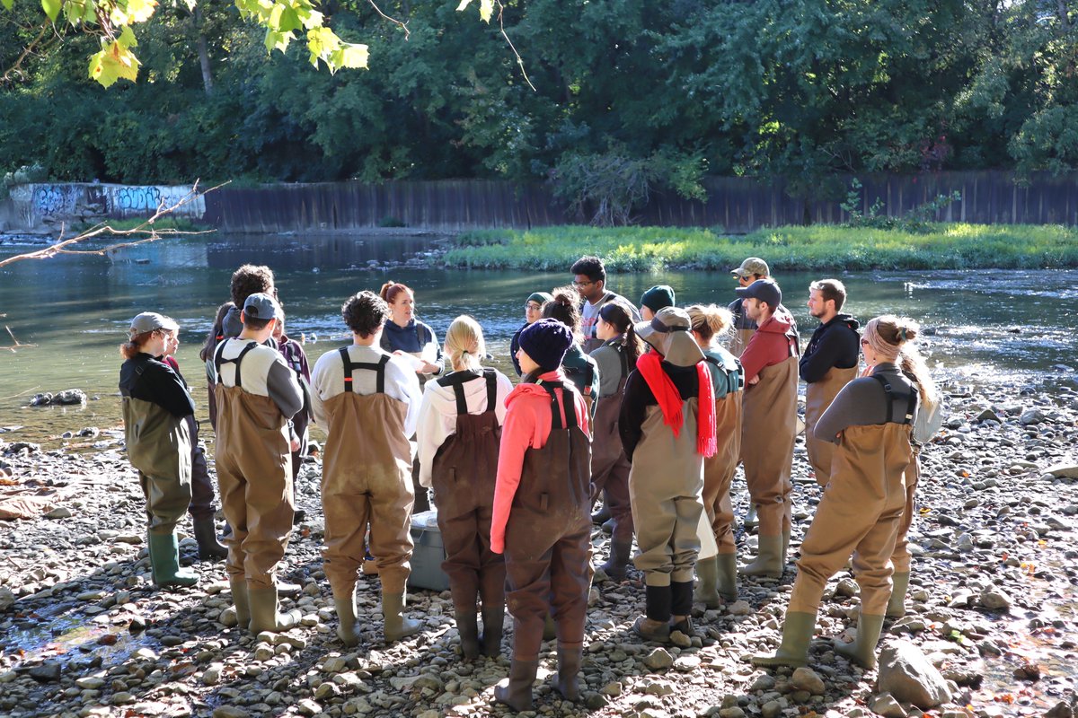 We are #hiring an Instructional Aid Associate Specialist in SENR! The specialist will provide support to Environment and Natural Resources Faculty offering courses @OSUWetlands  and Ohio State's <a href="/stonelab/">Stone Laboratory</a>.

Learn more &amp; apply by January 12 at osu.wd1.myworkdayjobs.com/OSUCareers/job….

#SENRisHere