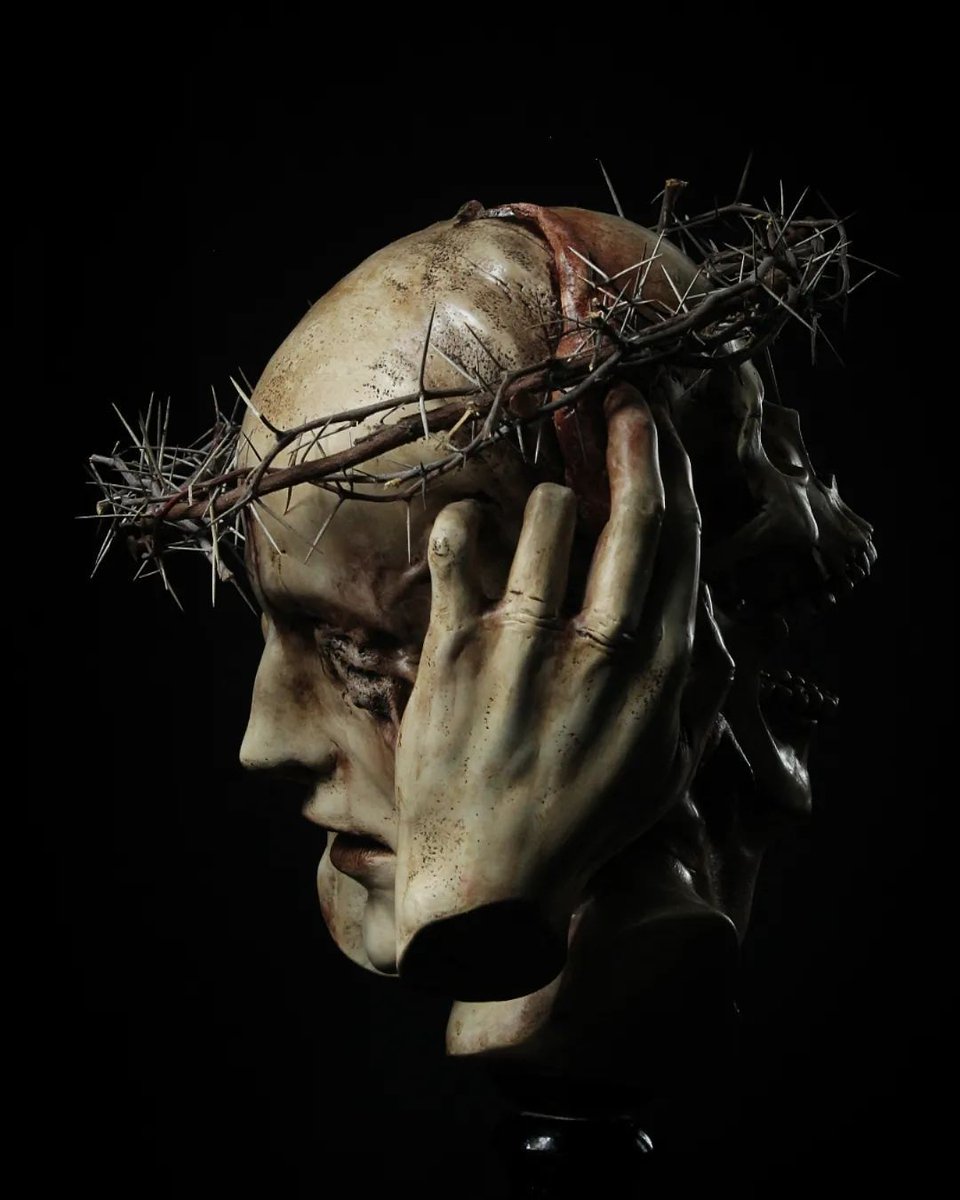 solisolsoli's tweet photo. Martyr of Expiation by Emil Melmoth https://t.co/Ph8LTExYhM