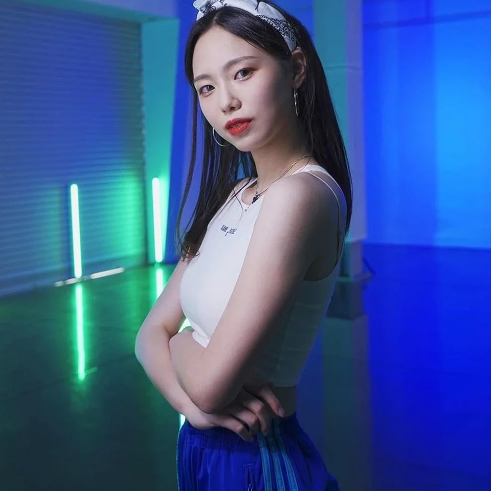KpopGirlzBands1's tweet photo. #TAKAYAFUNA ha dejado BELIFT & HYBE y ahora está bajo DG Entertainment (compañía de #EL7ZUP y ex miembro/solista de Wanna One, Yoon Jisung). Tambien está #KimSein (ex-Girls Planet 999) y #Seoyeon (ex-YOURS). Debutaran en 2024. https://t.co/BzSdBrifoN