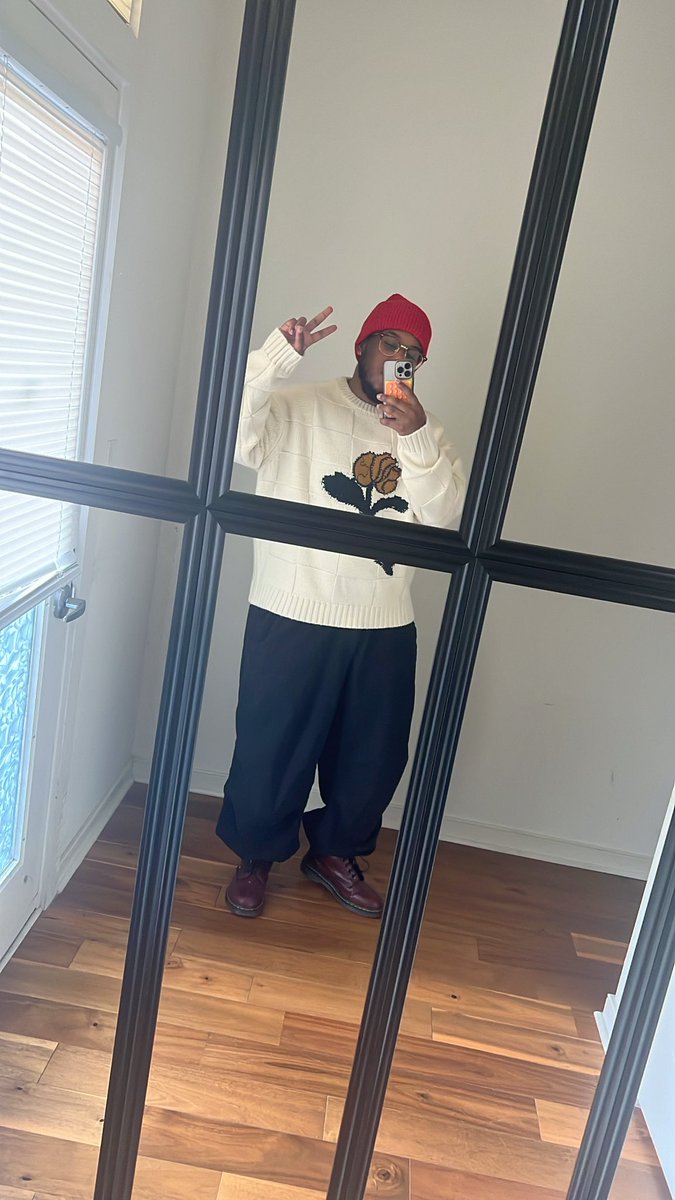 joetheillest's tweet photo. Call me ranch cuz I be dressing lmaoo (sike nah I just be throwing random stuff on) https://t.co/x4PQ5RuoEZ