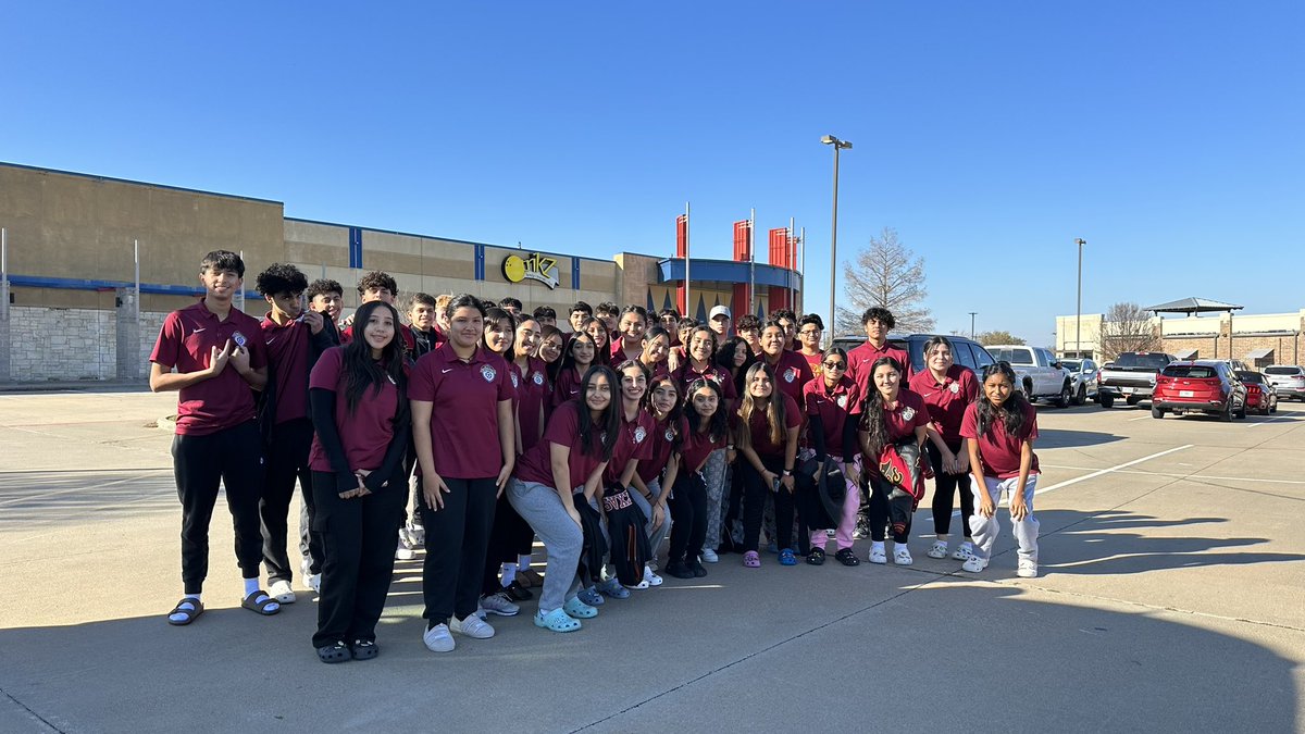 ELDO_BSoccer's tweet image. Our Annual Soccer Program Team Building Event was hosted by Strikz. Everyone was all smiles, even though the Green Team cheated😂! @ELDO_GSoccer @EDAztecs_HS #OneEmpire #OneProgram