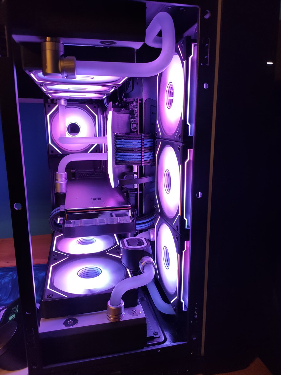xSeoren's tweet photo. @JayzTwoCents https://t.co/McsgW5PKKQ