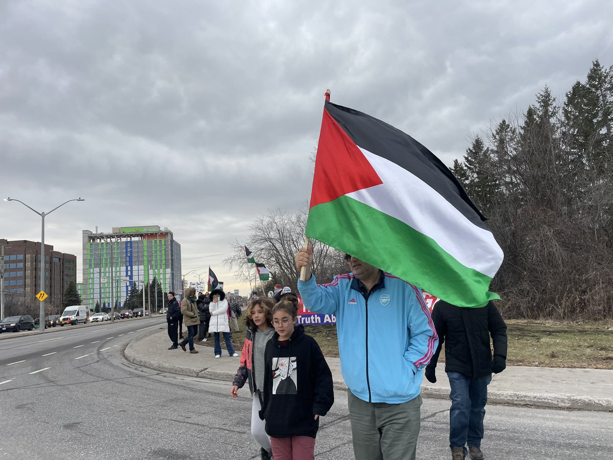 Charlie Senack tweet media