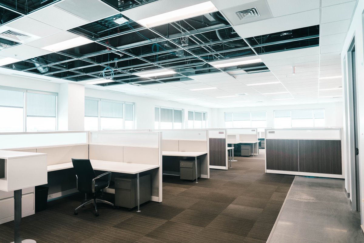RoncoOmaha's tweet image. The 100K SF renovation at 180th Street and West Dodge Road is taking shape. The project's three floors are transforming into a fresh, new space for Prime Time Healthcare.

 #RoncoBuilt #construction #Omaha 
#OmahaNebraska
#TenantImprovment