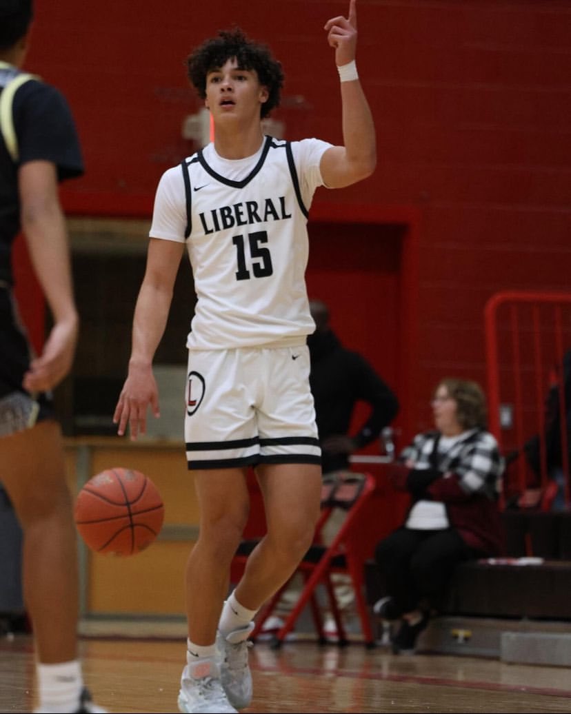 James Fieser (@jamesfieser4) on Twitter photo First game back from Christmas Break, vs Woodward
35 points
<a href="/LiberalRedskins/">Liberal Redskins</a> @LiberalMBB <a href="/NXTPROKS/">NXTPRO Kansas</a> <a href="/RL_HoopsKS/">RecruitLook Hoops Kansas</a> <a href="/PrepHoopsKS/">Prep Hoops Kansas</a> <a href="/sportsinkansas/">Sports in Kansas</a> First game back from Christmas Break, vs Woodward
35 points
<a href="/LiberalRedskins/">Liberal Redskins</a> @LiberalMBB <a href="/NXTPROKS/">NXTPRO Kansas</a> <a href="/RL_HoopsKS/">RecruitLook Hoops Kansas</a> <a href="/PrepHoopsKS/">Prep Hoops Kansas</a> <a href="/sportsinkansas/">Sports in Kansas</a>