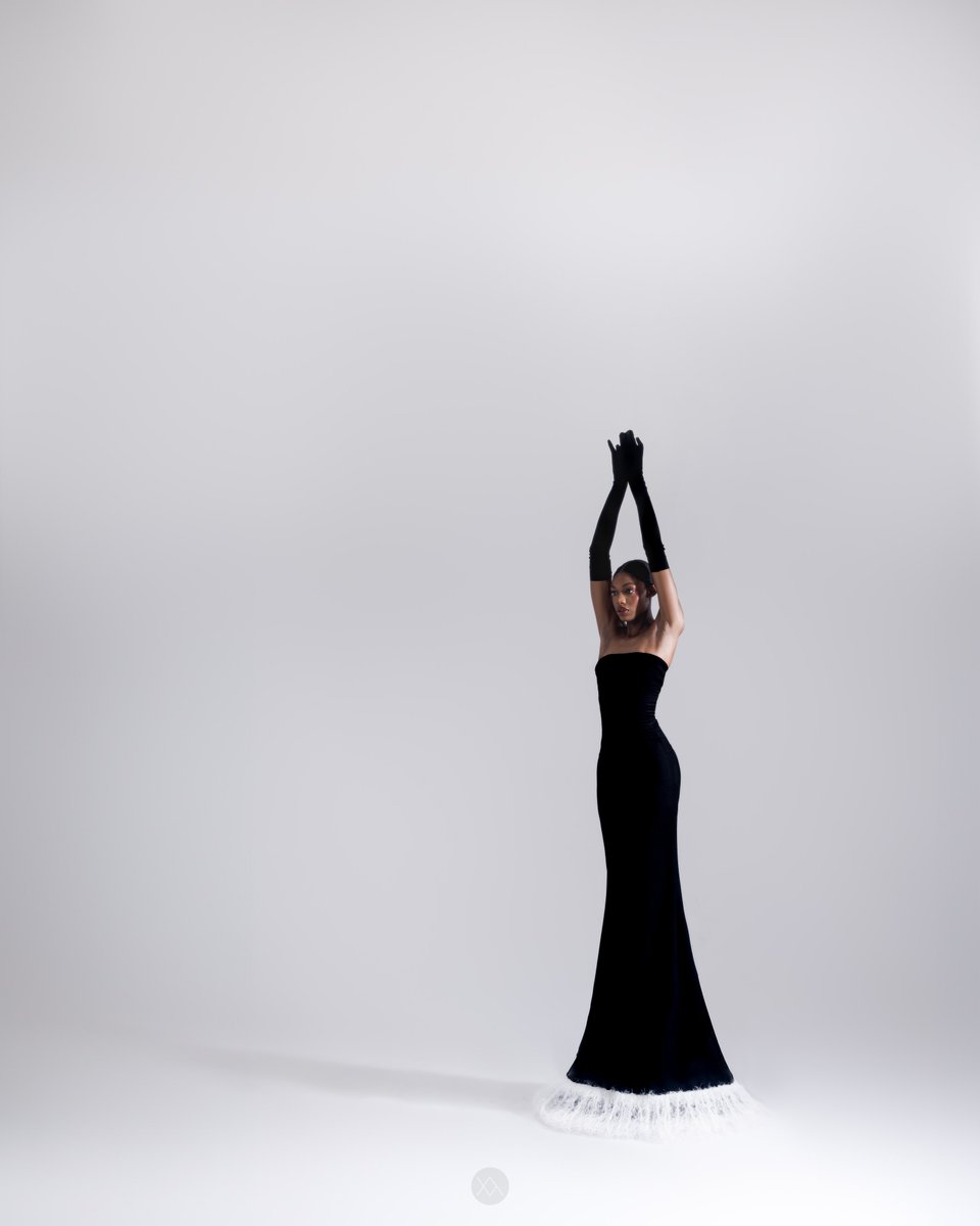 TheLexash's tweet photo. Calm calm. 2024 is about to be WILD.

With @nyeka_d &amp; @houseofdaffodil 
Styled by @/by_mickeycreates https://t.co/2ilbO3rXYQ