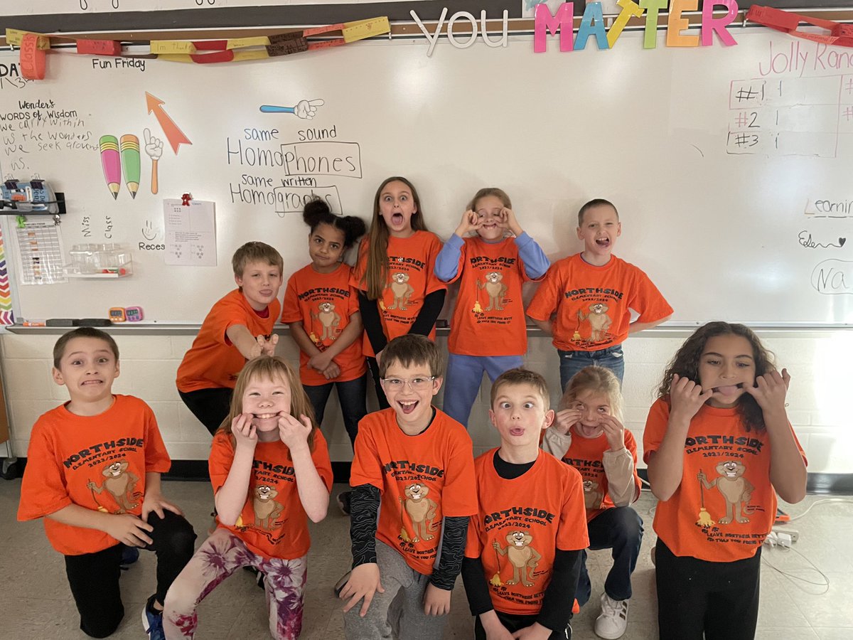 NorthsideROARs's tweet photo. Sporting our new NS Shirts thanks to our amazing @ebell9 and @cougarbowlshirt !!! https://t.co/9VVukkvutT