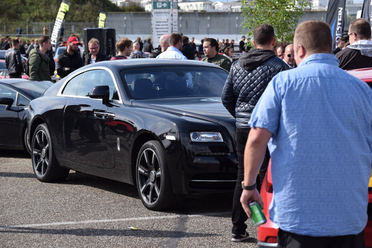 CruiseNightsInt's tweet photo. Staying inconspicuous in the Rolls Royce Wraith.
.
.
.
.
.
#automobile #carporn #carlifestyle #luxury #rollsroyce #wraith #rollsroycewraith #car #carsofinstagram #cargram https://t.co/HwQxAiHPHk