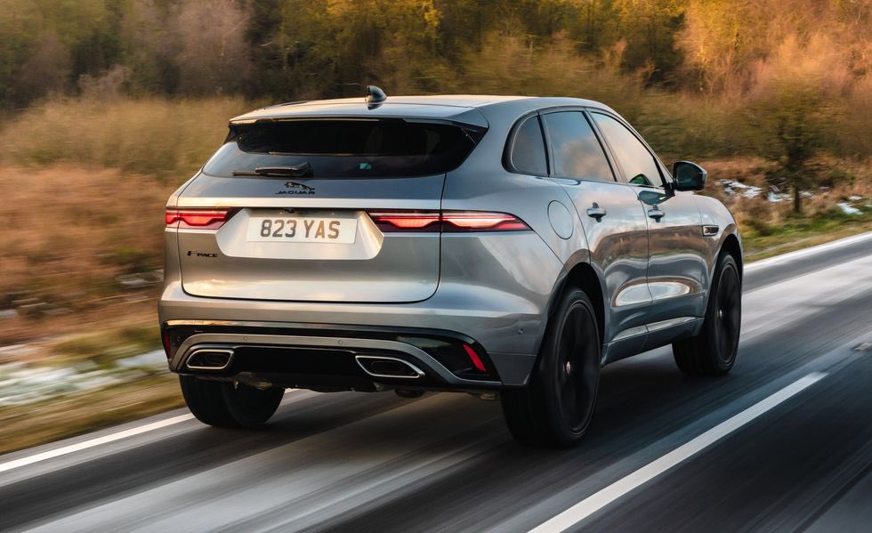 JagLandRoverWG's tweet image. Practical, spacious and luxurious 🏁 #FPACE 

#JaguarFPACE #TeamJaguar #SportSUV #SportyStyle #LuxurySUV #DreamCar #LuxuryInterior #DreamInterior #LuxuryInterior #LuxuryLife #LuxuryDrive #FamilySUV #FamilySize #FamilyCar #WinterCar